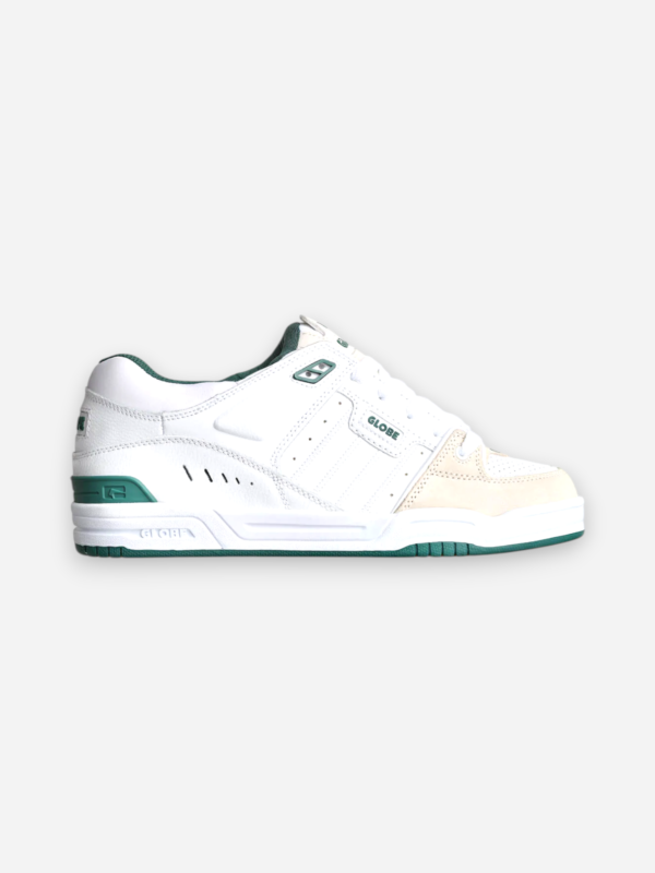 Globe Tilt 11026 White Green Nubuck Synthetic Nubuck